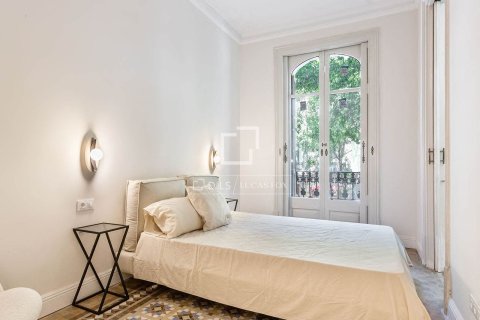 3 bedrooms apartment for sale in Barcelona, Catalonia, Spain № 4210 - photo 22