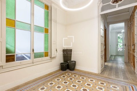 3 bedrooms apartment for sale in Barcelona, Catalonia, Spain № 4210 - photo 21