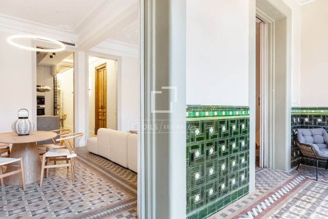 3 bedrooms apartment for sale in Barcelona, Catalonia, Spain № 4210 - photo 17