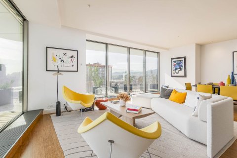 3 bedrooms apartment for sale in Barcelona, Catalonia, Spain № 4208