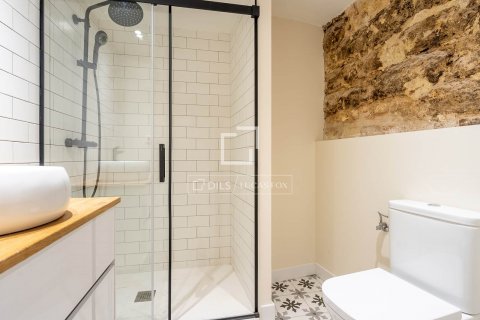2 bedrooms apartment for sale in Barcelona, Catalonia, Spain № 8672 - photo 30