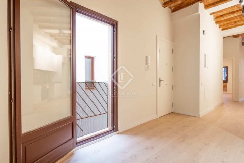2 bedrooms apartment for sale in Barcelona, Catalonia, Spain № 8672 - photo 27