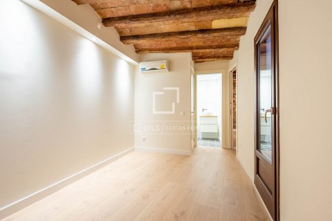 2 bedrooms apartment for sale in Barcelona, Catalonia, Spain № 8672 - photo 25
