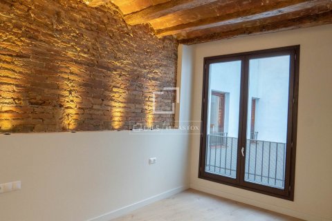 2 bedrooms apartment for sale in Barcelona, Catalonia, Spain № 8672 - photo 10