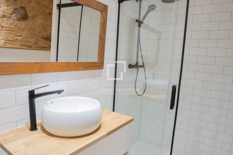 2 bedrooms apartment for sale in Barcelona, Catalonia, Spain № 8672 - photo 14
