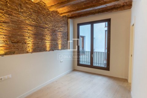 2 bedrooms apartment for sale in Barcelona, Catalonia, Spain № 8672 - photo 9