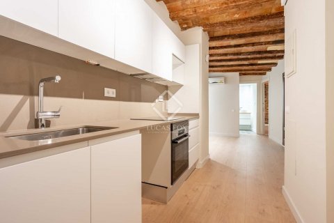 2 bedrooms apartment for sale in Barcelona, Catalonia, Spain № 8672 - photo 23