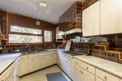 7 bedrooms villa for sale in Sant Andreu de Llavaneres, Barcelona, Catalonia, Spain № 8666 - photo 14
