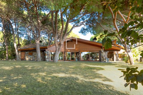 7 bedrooms villa for sale in Sant Andreu de Llavaneres, Barcelona, Catalonia, Spain № 8666 - photo 3