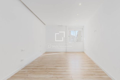 3 chambres apartment à vendre à Barcelona, Catalonia, Spain № 7236 - photo 8