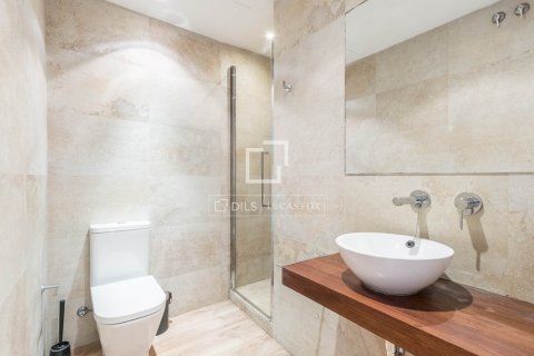 3 chambres apartment à vendre à Barcelona, Catalonia, Spain № 7236 - photo 16