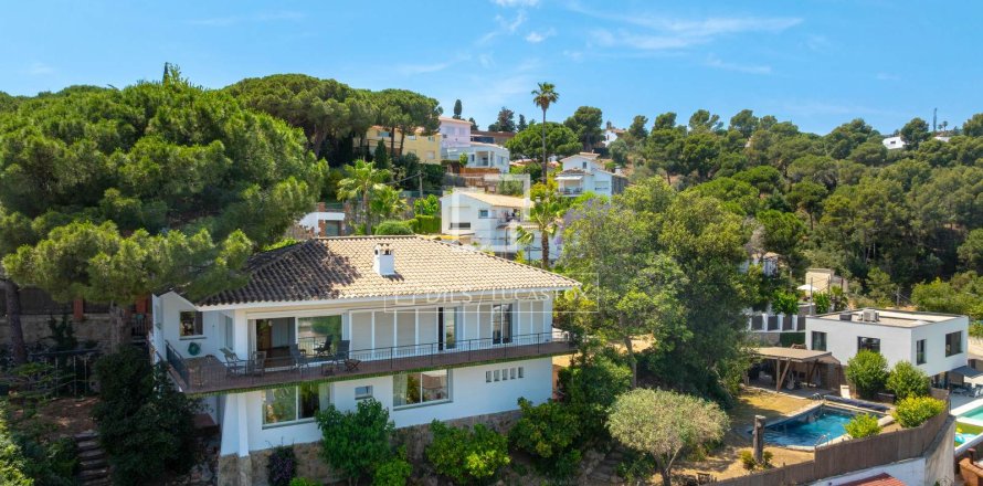 4 chambres villa à vendre à Cabrils, Barcelona, Catalonia, Spain № 7235