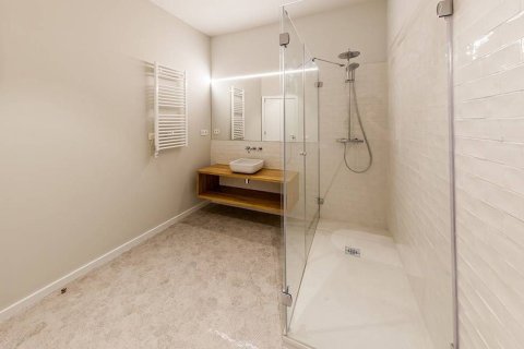 2 bedrooms apartment for sale in Barcelona, Catalonia, Spain № 6340 - photo 16