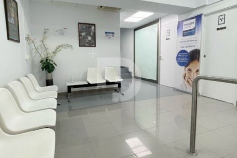Купить коммерческую недвижимость в Сант-Андреу, Барселона, Испания 362м², № 5183 - фото 2