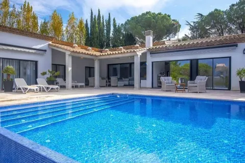 4 bedrooms house for sale in Santa Cristina d'Aro, Girona, Catalonia, Spain № 1468 - photo 3