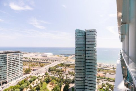 Купить квартиру в Барселона, Испания с 4 комнаты, № 1466 - фото 27