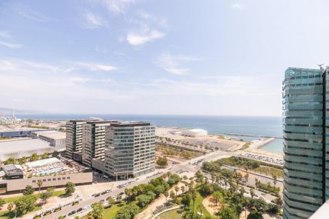 Купить квартиру в Барселона, Испания с 4 комнаты, № 1466 - фото 26