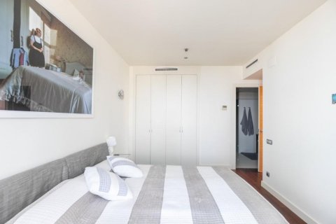 Купить квартиру в Барселона, Испания с 4 комнаты, № 1466 - фото 13