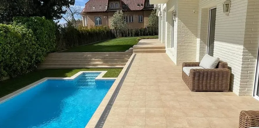 5 bedrooms house for sale in Barcelona, Catalonia, Spain № 1467