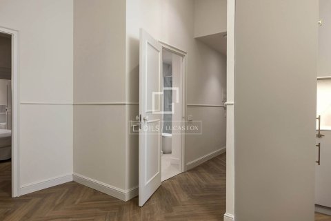 2 bedrooms apartment for sale in Barcelona, Catalonia, Spain № 6454 - photo 26