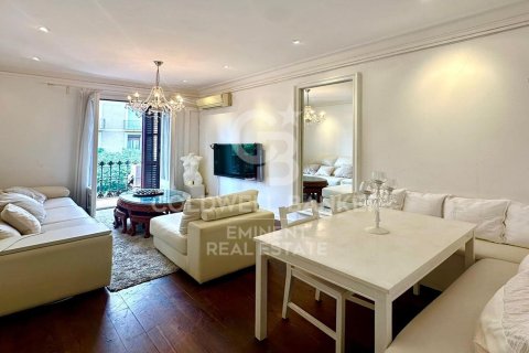 Купить квартиру в Барселона, Испания с 3 спальни, 90м², № 5618 - фото 2
