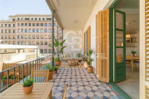4 bedrooms apartment for sale in Barcelona, Catalonia, Spain № 5520