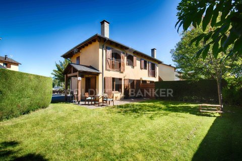 3 bedrooms house for sale in Catalonia, Spain № 5519