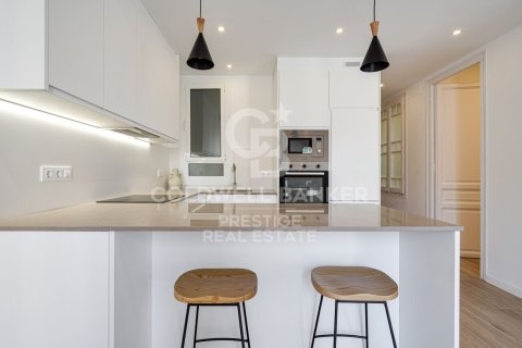 3 bedrooms apartment for sale in Barcelona, Catalonia, Spain № 5518 - photo 6