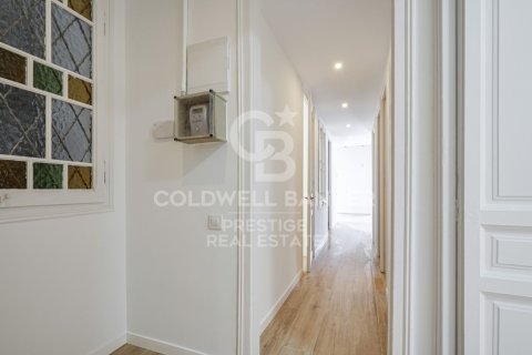 3 bedrooms apartment for sale in Barcelona, Catalonia, Spain № 5518 - photo 22
