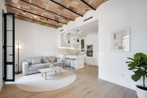 3 bedrooms apartment for sale in Barcelona, Catalonia, Spain № 5518 - photo 3