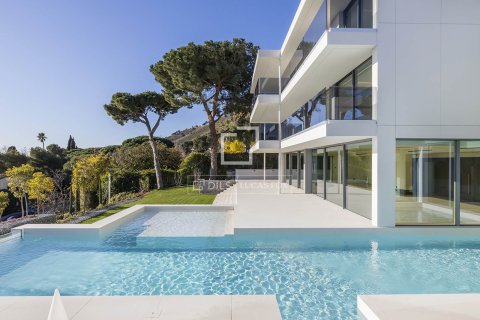 8 bedrooms villa for sale in Barcelona, Catalonia, Spain № 3735 - photo 4
