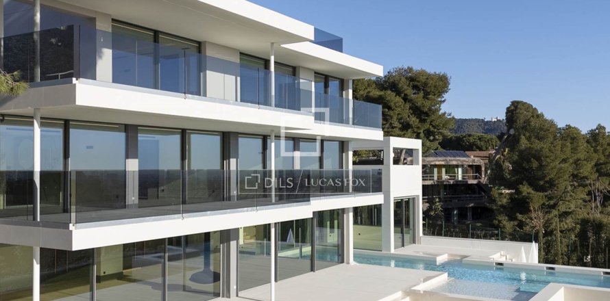 8 bedrooms villa for sale in Barcelona, Catalonia, Spain № 3735