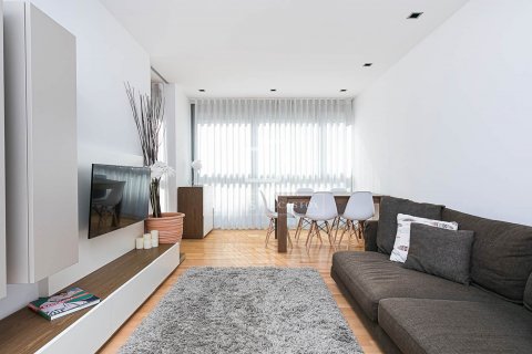 3 bedrooms apartment for sale in Barcelona, Catalonia, Spain № 8636
