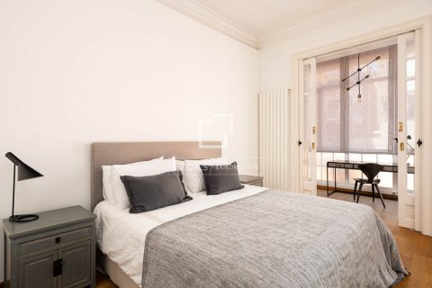 4 bedrooms apartment for rent in Barcelona, Catalonia, Spain № 8631 - photo 20