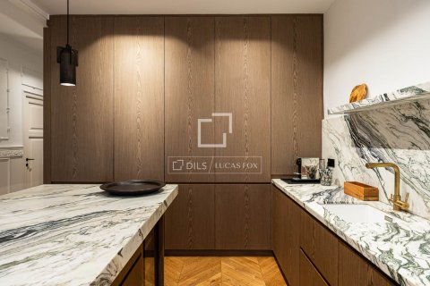 4 bedrooms apartment for rent in Barcelona, Catalonia, Spain № 8631 - photo 14