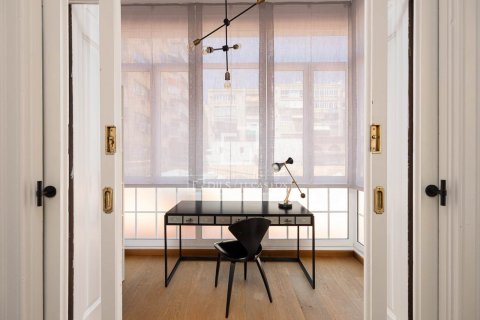 4 bedrooms apartment for rent in Barcelona, Catalonia, Spain № 8631 - photo 23