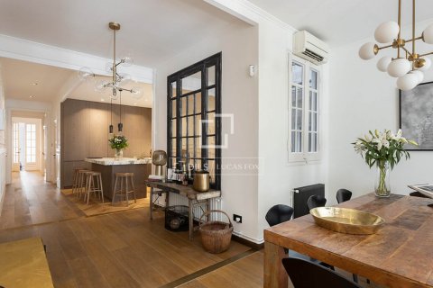 4 bedrooms apartment for rent in Barcelona, Catalonia, Spain № 8631 - photo 9