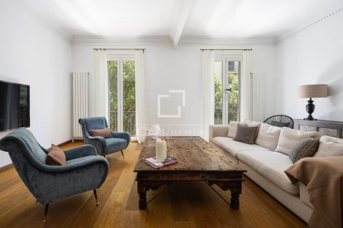4 bedrooms apartment for rent in Barcelona, Catalonia, Spain № 8631