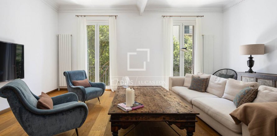 4 bedrooms apartment for rent in Barcelona, Catalonia, Spain № 8631