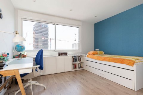 Villa de 5 dormitorios en alquiler en Esplugues de Llobregat, Barcelona, Cataluña, Spain № 8635 - foto 30