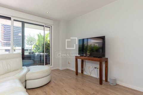 Villa de 5 dormitorios en alquiler en Esplugues de Llobregat, Barcelona, Cataluña, Spain № 8635 - foto 8
