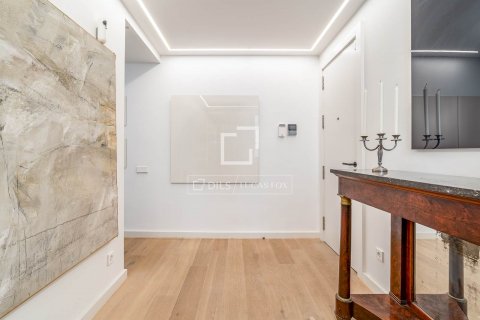 3 bedrooms apartment for sale in Barcelona, Catalonia, Spain № 8555 - photo 14