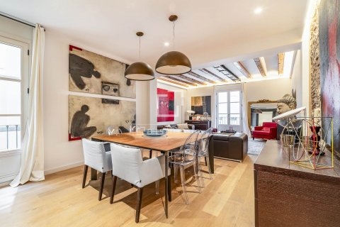 3 bedrooms apartment for sale in Barcelona, Catalonia, Spain № 8555 - photo 12