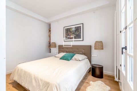 3 bedrooms apartment for sale in Barcelona, Catalonia, Spain № 8555 - photo 17