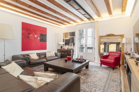 3 bedrooms apartment for sale in Barcelona, Catalonia, Spain № 8555 - photo 3