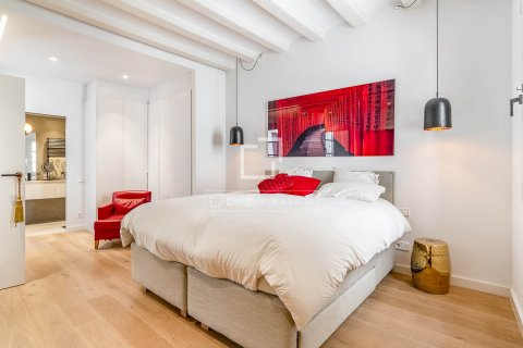 3 bedrooms apartment for sale in Barcelona, Catalonia, Spain № 8555 - photo 10