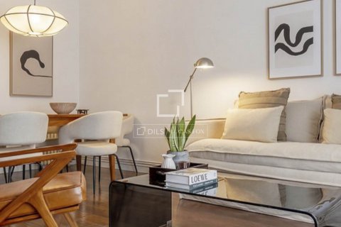 2 bedrooms apartment for sale in Barcelona, Catalonia, Spain № 8558 - photo 7