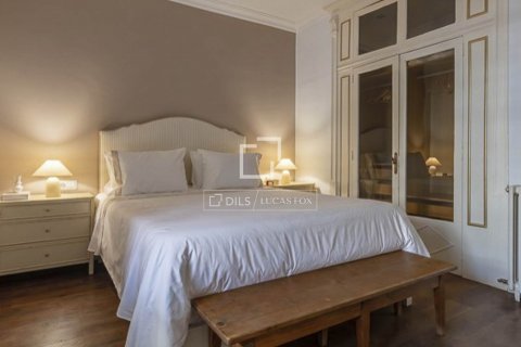 2 bedrooms apartment for sale in Barcelona, Catalonia, Spain № 8558 - photo 17