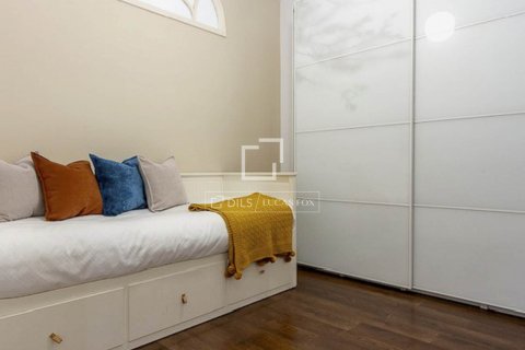 2 bedrooms apartment for sale in Barcelona, Catalonia, Spain № 8558 - photo 18