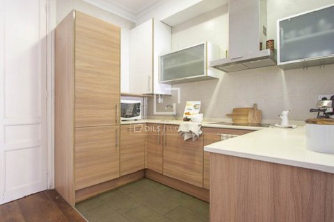 2 bedrooms apartment for sale in Barcelona, Catalonia, Spain № 8558 - photo 16